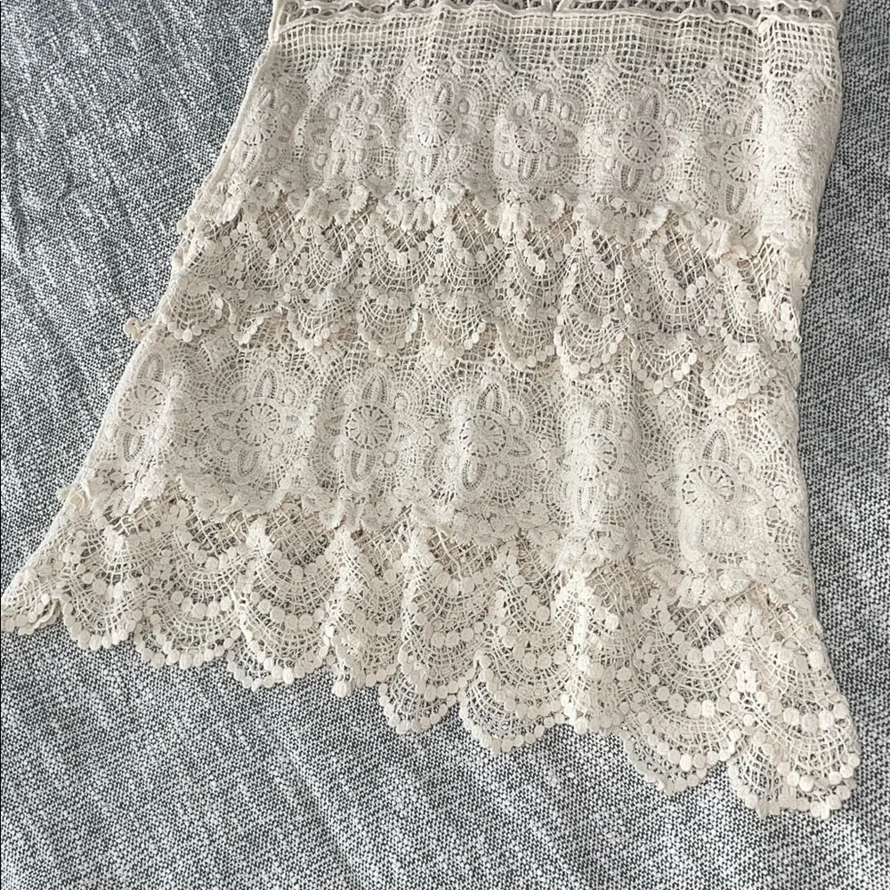 A'gaci Beige Crochet Pattern Top - Picture 4 of 6